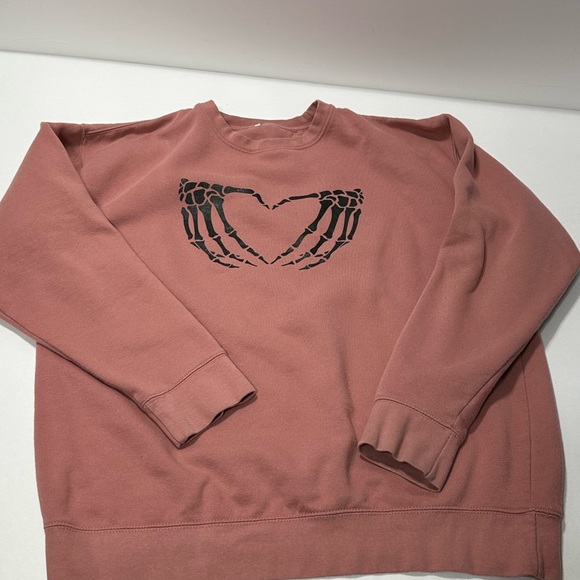 Skeleton Hands Heart Sweatshirt Spooky Swift Sweatshirt L - Picture 3 of 11
